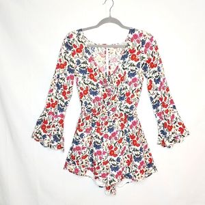 American Eagle Outfitters floral romper. Size Small.